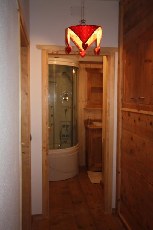 Casa Fiore Cipat 22038 Canale San Bovo Szoba fotó
