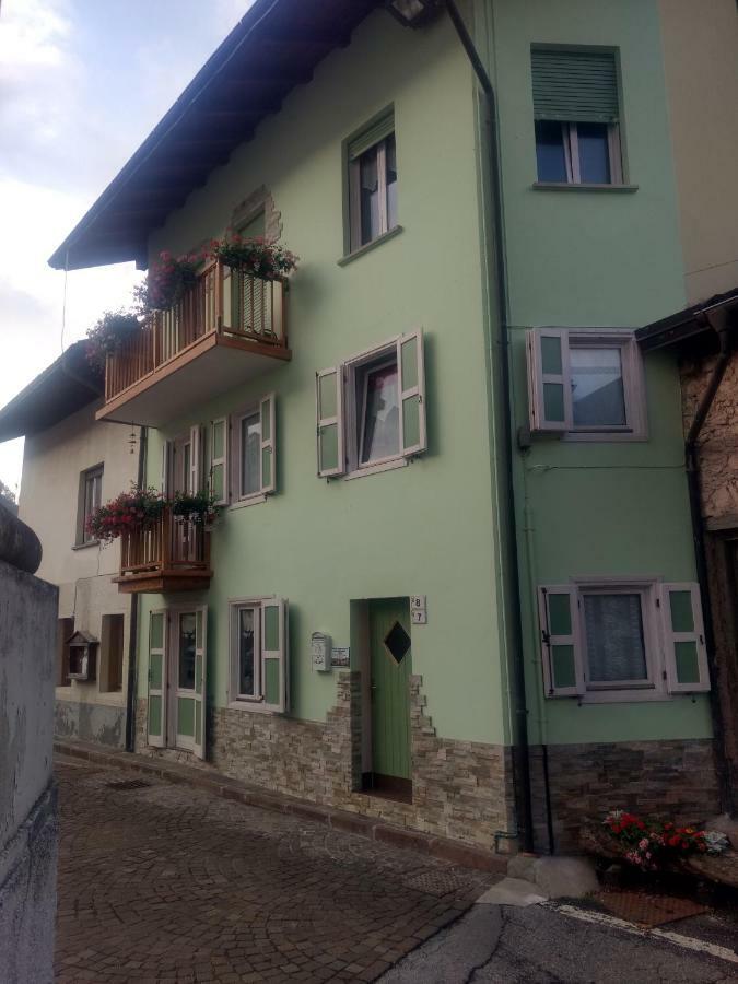 Casa Fiore Cipat 22038 Canale San Bovo Kültér fotó